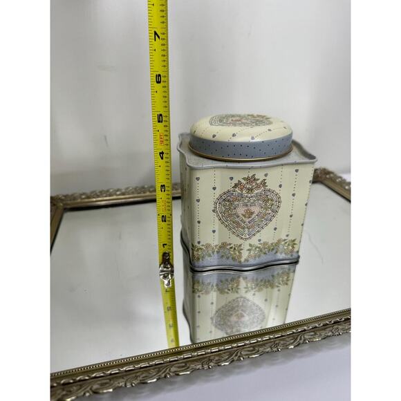 Vintage Rectangular Heart Tea Tin With Lid Cottagecore - Picture 7 of 9